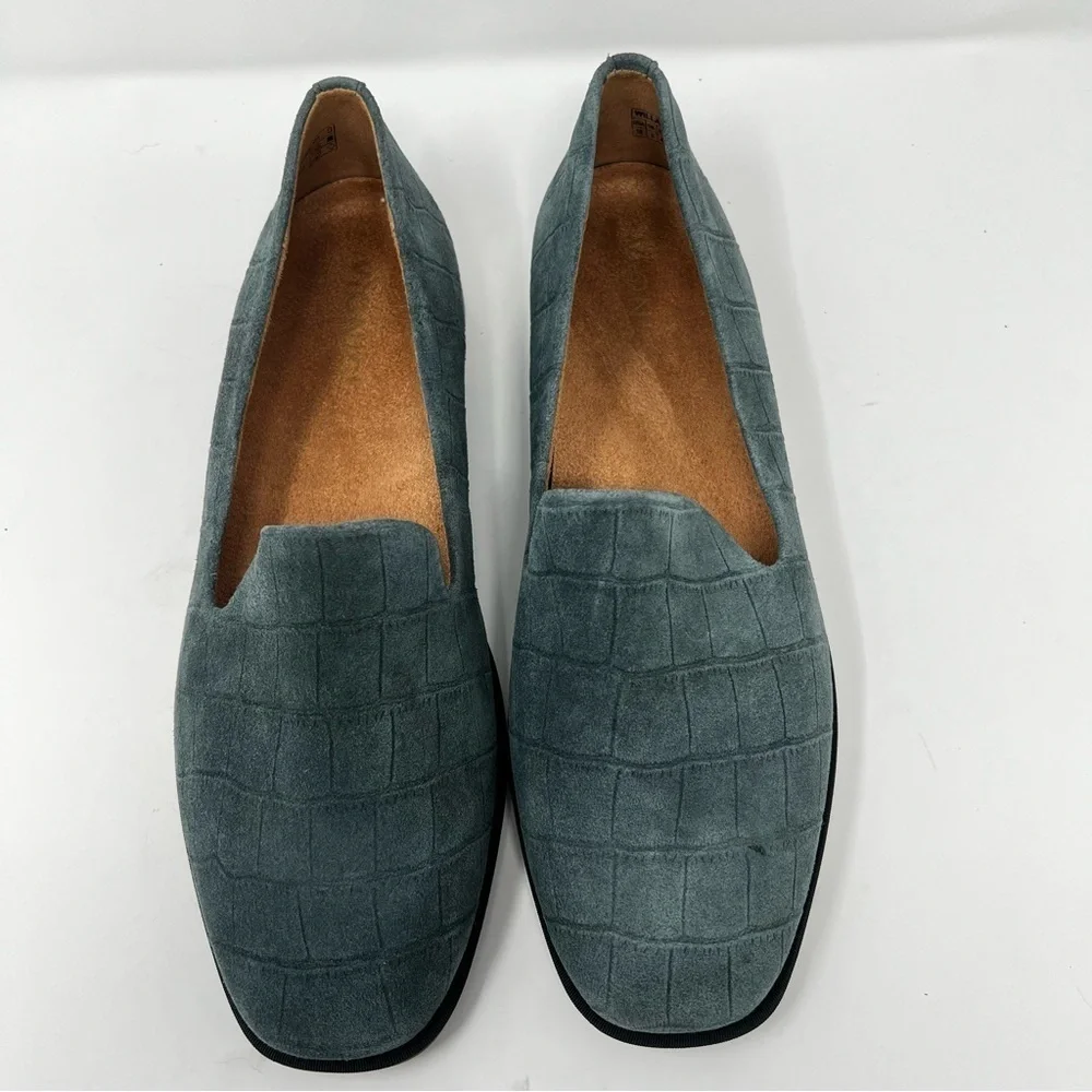Vionic Textured Blue Loafers